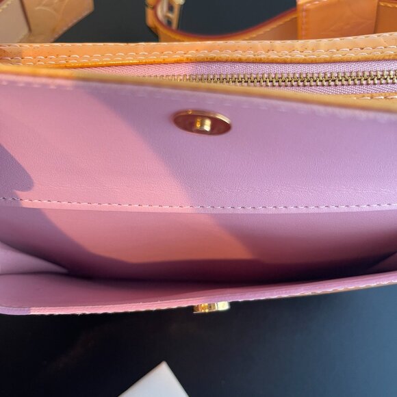 LOUIS VUITTON Vintage (1999) Monogram Vernis Fulton Belt Bag 24" - 28"- Preowned - Picture 8 of 13